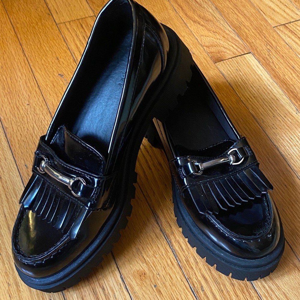 Old Navy Black Patent Loafers with Silver Accent